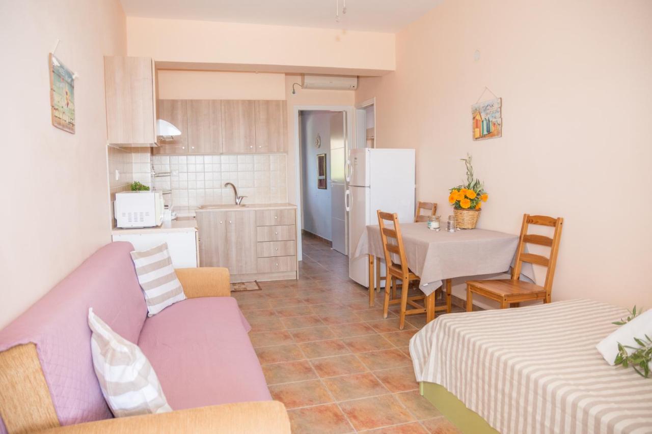Appartamento Ktima Develekou Pigadhia  Esterno foto